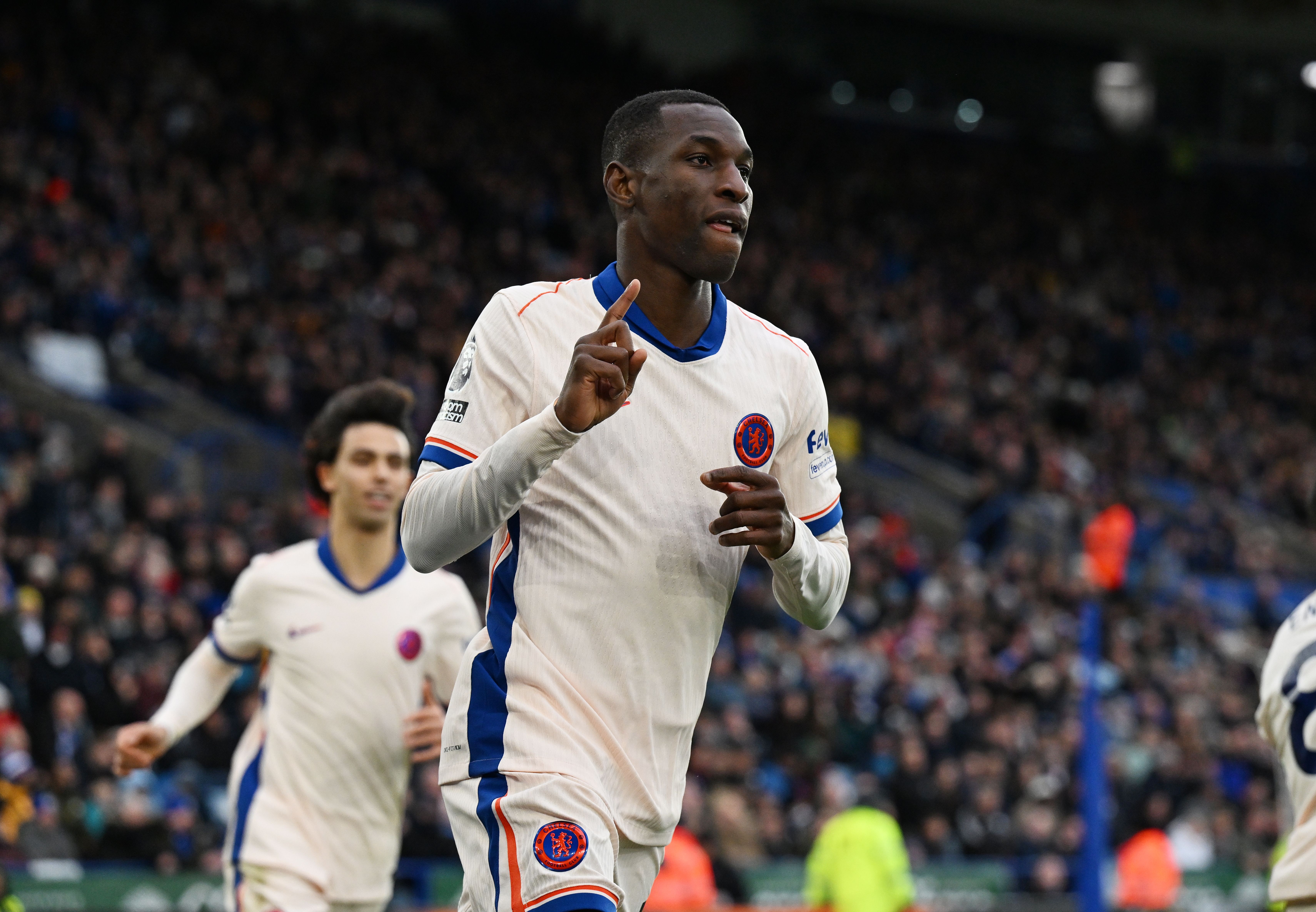 百家乐APP-罗马诺：拜仁对杰克逊展示出强烈兴趣，但预计面临维拉和纽卡争夺